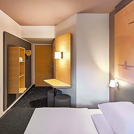 Dortmund-airport 3*